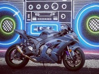 Recentemente ho acquistato un set di carene per la mia zx10r 2017 e le ho fatte verniciare su misura. Ci sono stati alcuni momenti difficili con la spedizione e il tempo, ma di questo abbiamo la colpa. Ho riscontrato alcuni problemi con la vernice che non corrispondeva a ciò che volevo e loro si sono precipitati subito e l'hanno riparato perfettamente. Anche se dovrebbero arrivare perfetti, sappi che se qualcosa va storto, sistemeranno le cose il più rapidamente possibile.